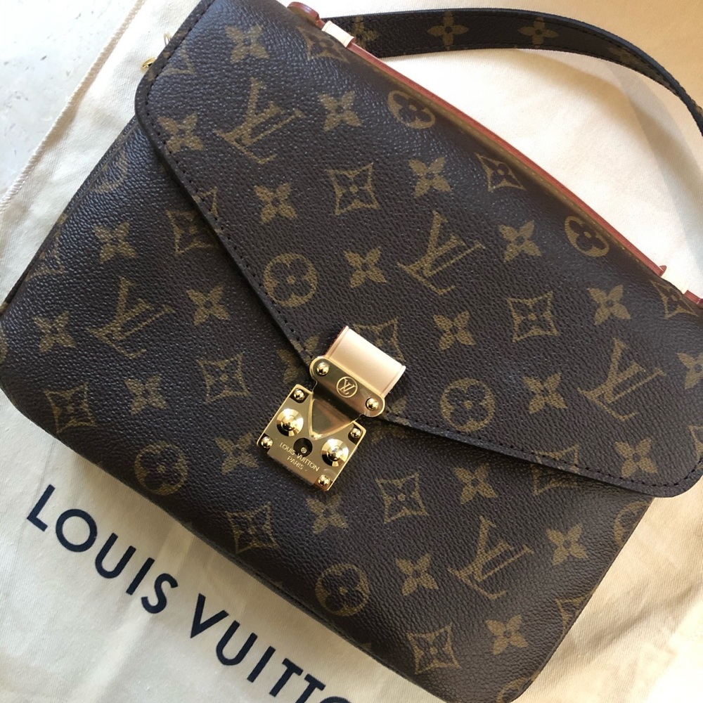 Louis Vuitton Métis monogram bag